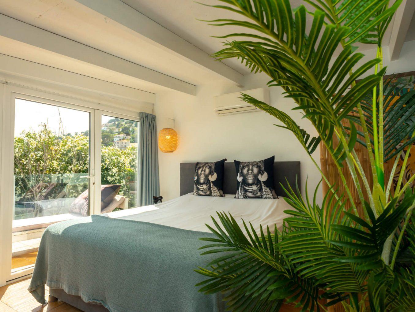 Studio with sea view